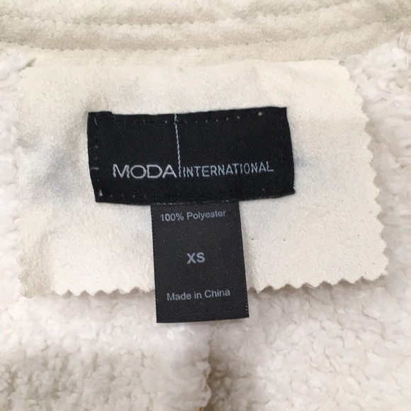 GORGEOUS Sherpa lined Victoria’s Secret jacket XS - Picture 11 of 11